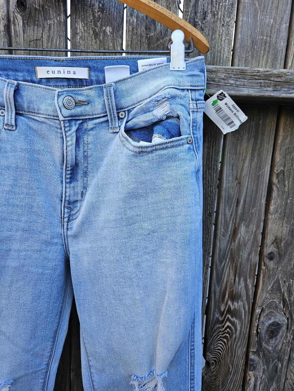 eunina Light Blue Distressed Boyfriend Jeans Women Size 7 - Picture 4 of 16